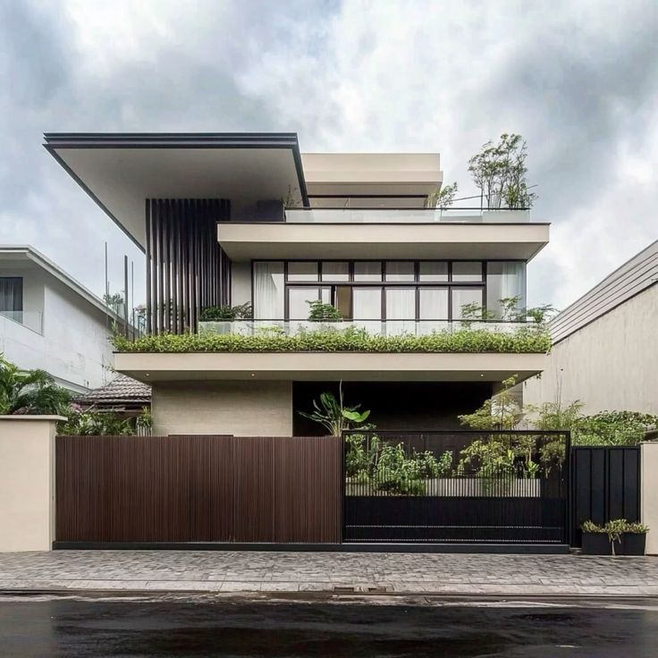 Biệt thự 3 tầng với những đường nét hình khối mạnh mẽ, tạo ấn tượng thị giác