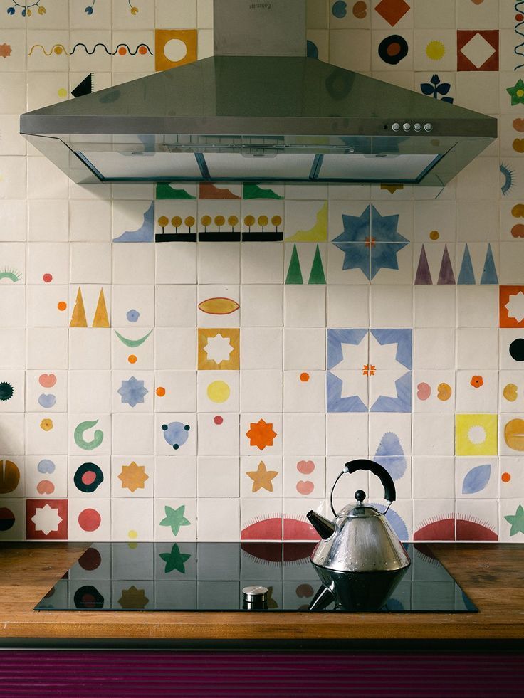 Mosaic màu pastel mang đến vẻ nhẹ nhàng, tinh khiết, phù hợp cho những căn bếp theo phong cách Scandinavian hiện đại.